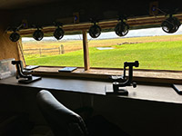 pix/hides/raptor/interior/large/4.jpg